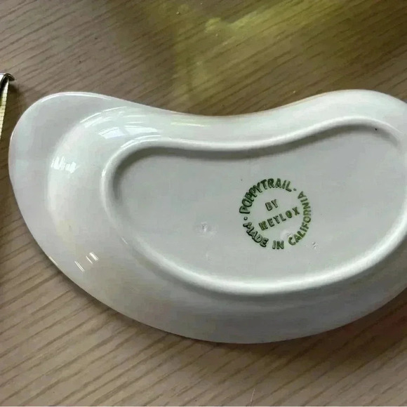 Vintage Metlox Poppytrail atomic trinket dish with holly - Picture 5 of 9